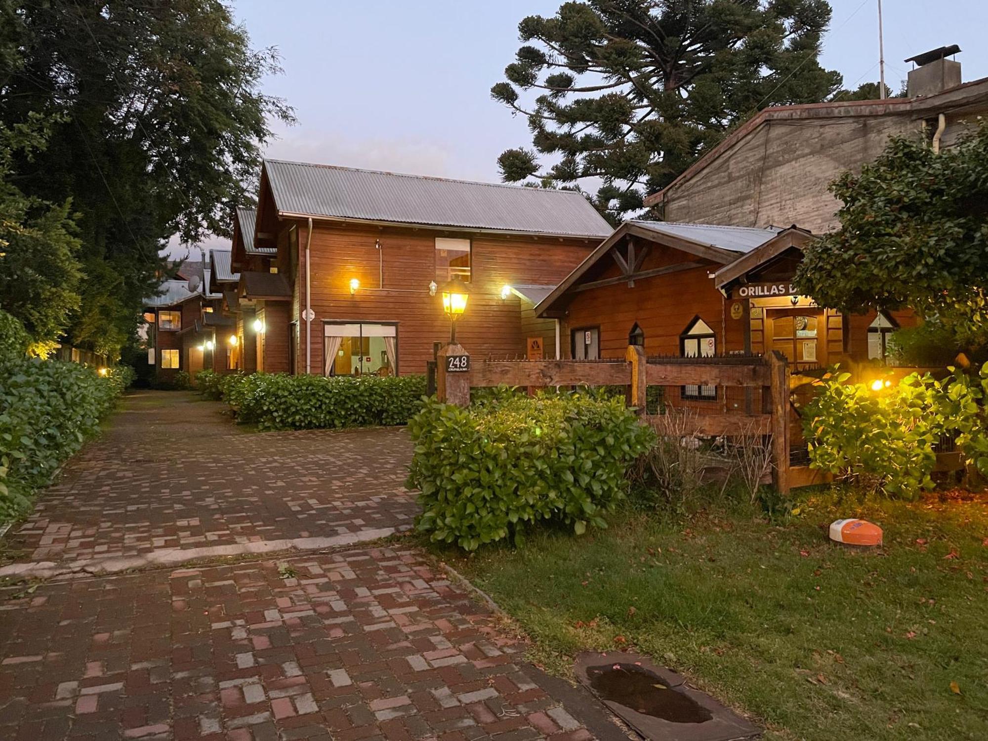 Cabanas Orillas Del Lago Pucon Exterior photo